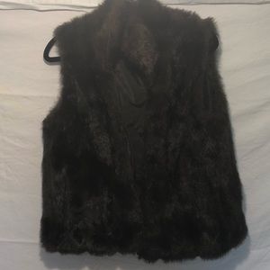 Reversible faux fur sleeveless jacket